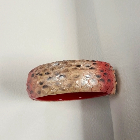 Hand Painted/ Python Snakeskin Chunky Bangle Bracelet / Pink/ Red - Picture 12 of 15